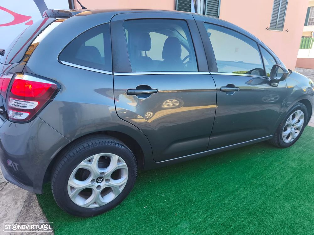 Citroën C3 1.2 PureTech Shine - 28