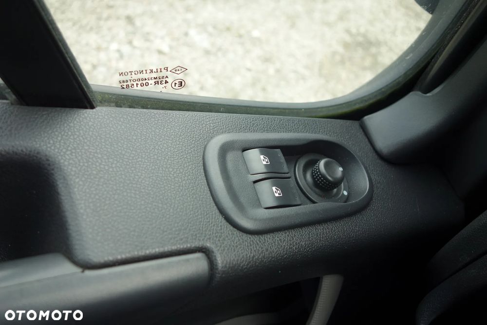 Renault Masster , Salon Polska ,, Brygadówka , Dubel kabina EURO 6 - 23