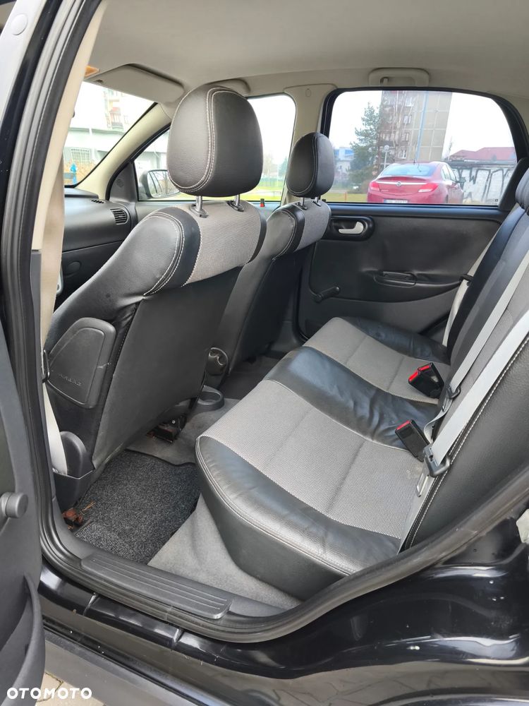 Opel Corsa 1.0 12V Cosmo - 9