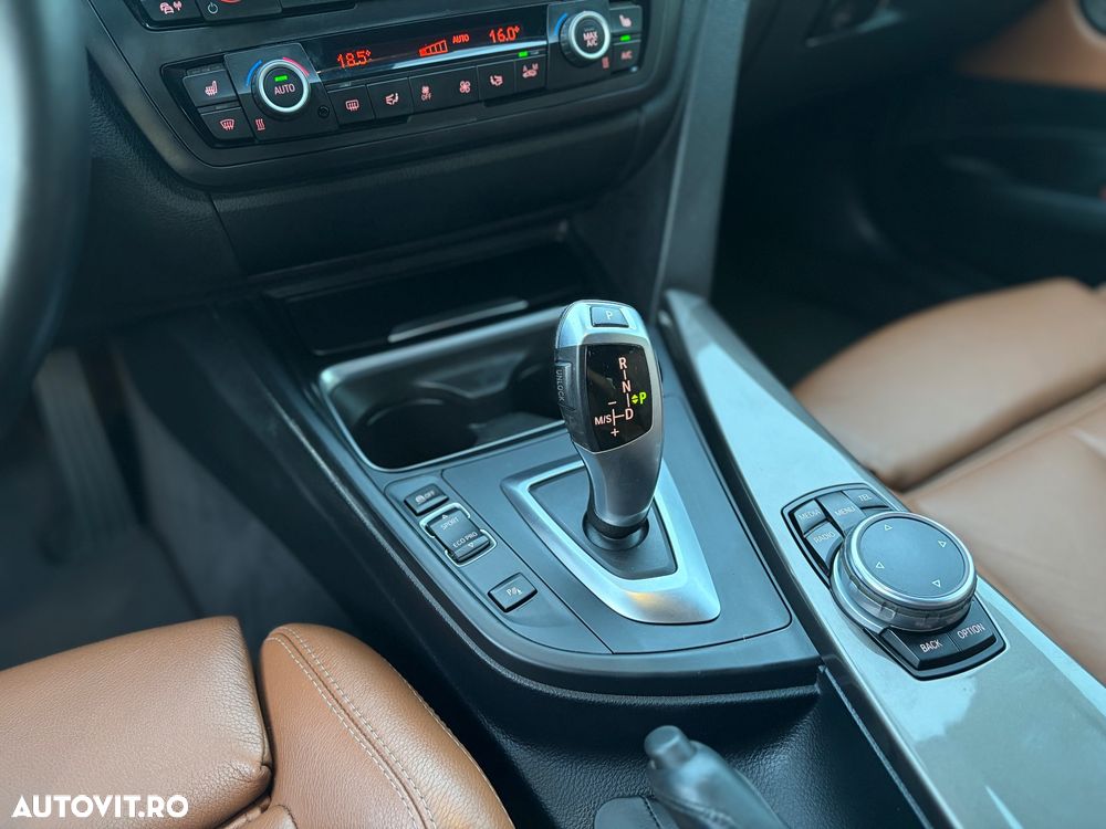 BMW Seria 3 325d Aut. Luxury Line - 14