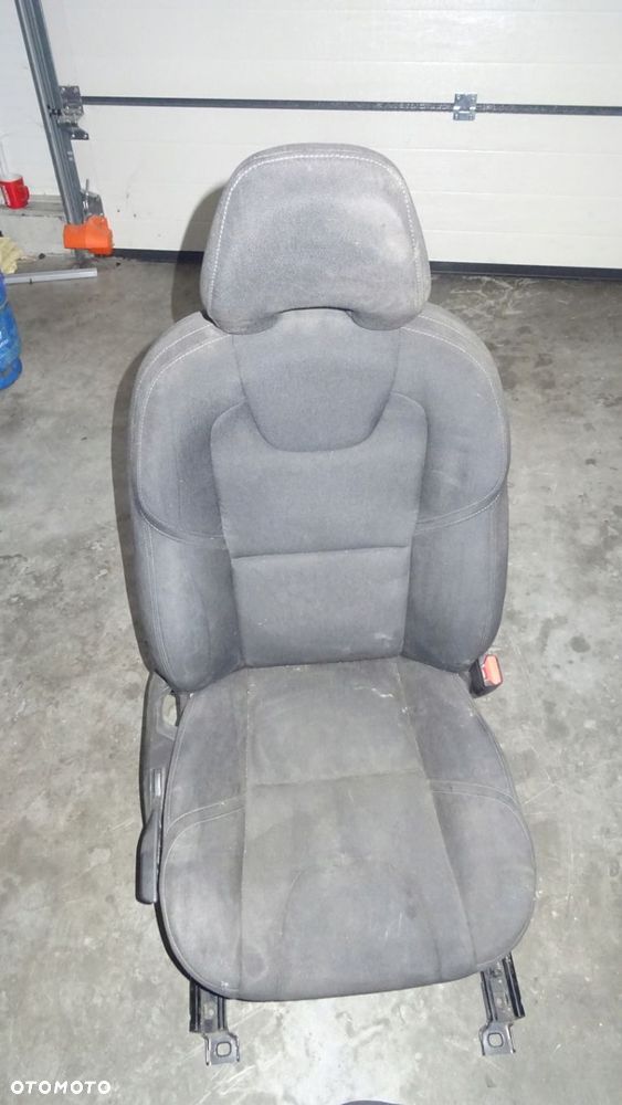 VOLVO V40 II FOTELE KANAPA KOMPLET - 2