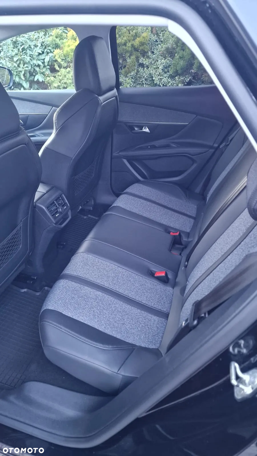 Peugeot 3008 1.5 BlueHDi Allure S&S EAT8 - 11