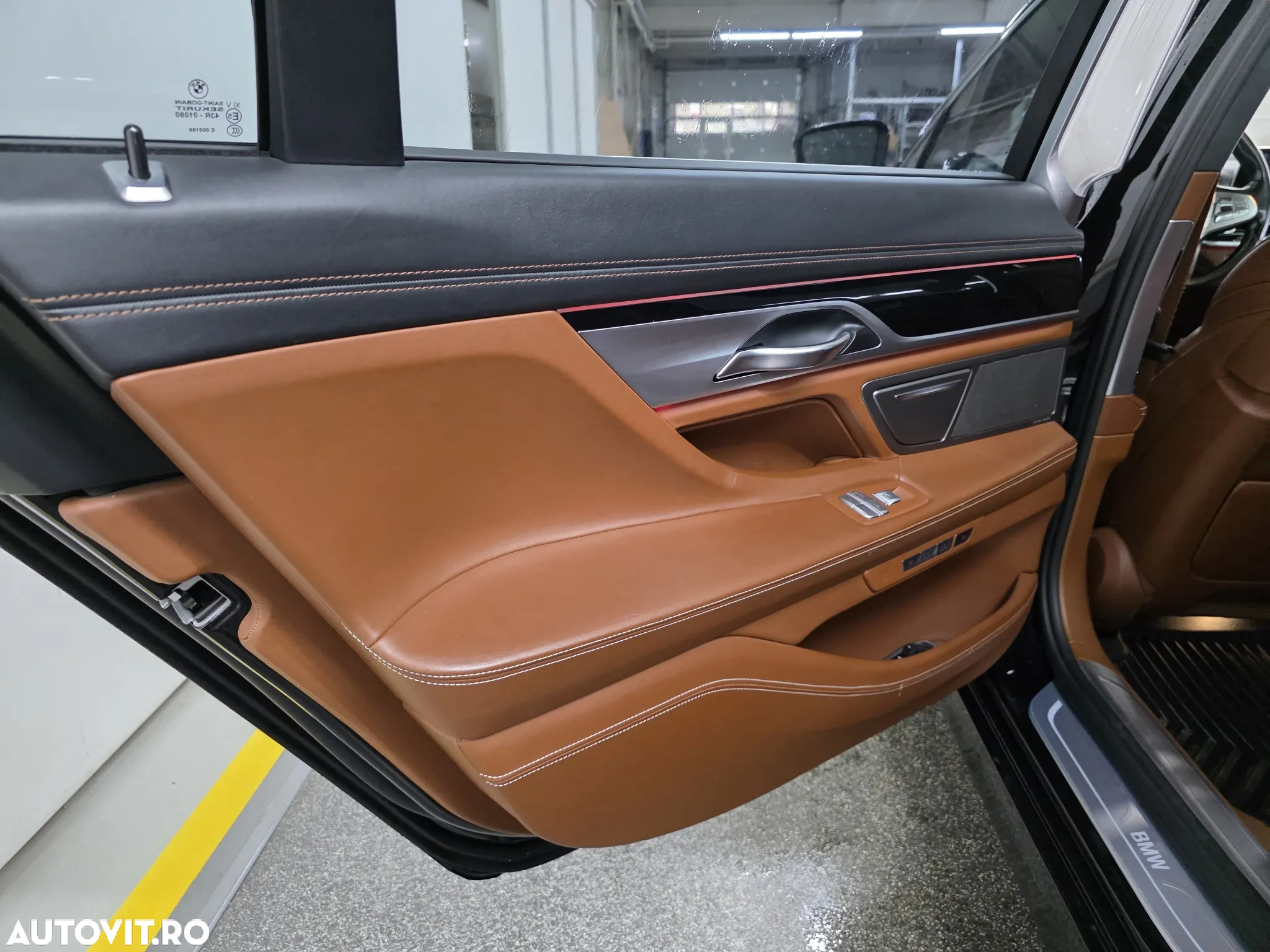 BMW Seria 7 730Ld xDrive - 17