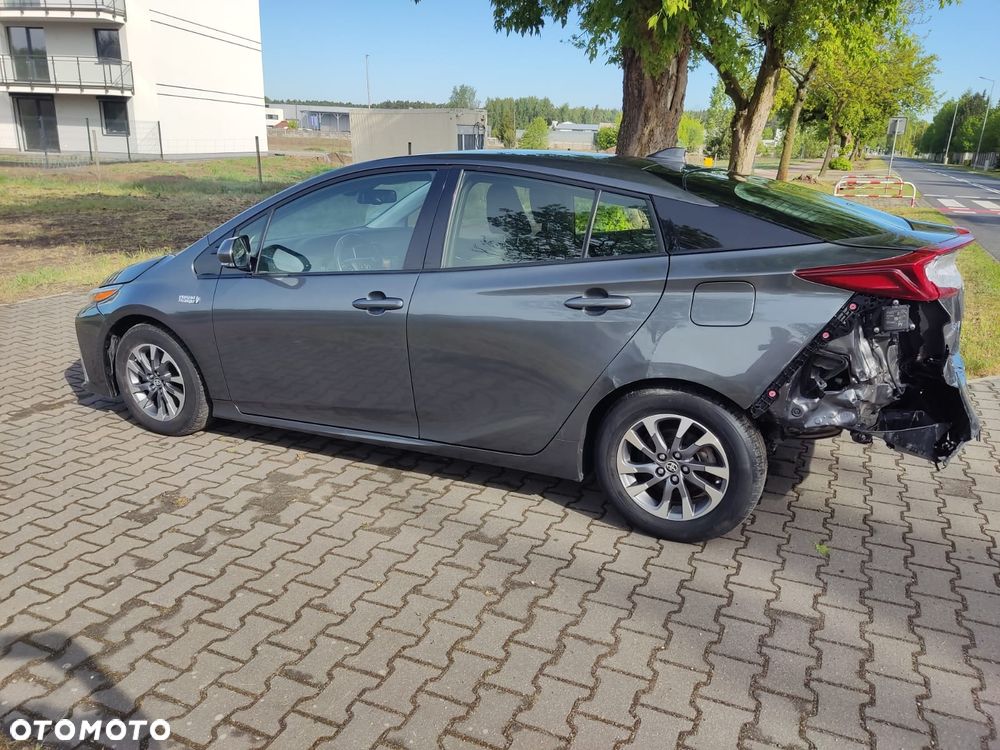 Toyota Prius - 12