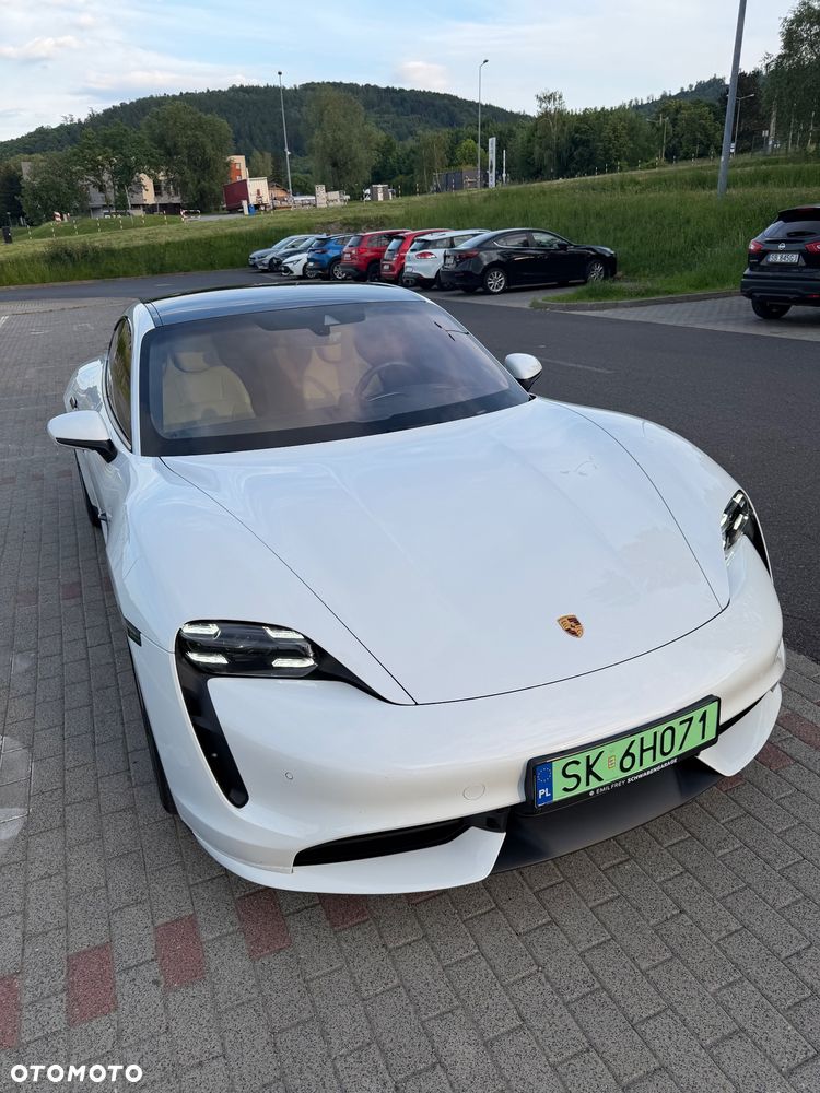 Porsche Taycan - 3
