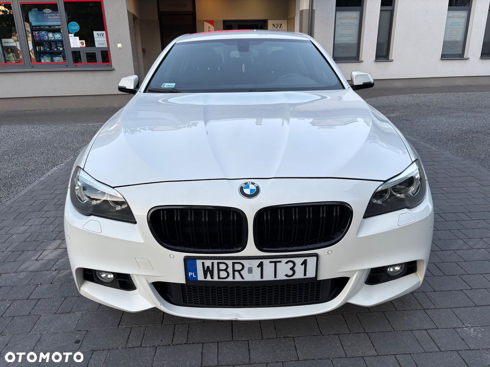 BMW Seria 5 525d xDrive - 8