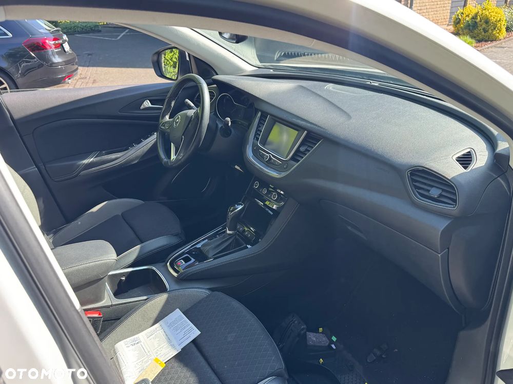 Opel Grandland X 1.2 Start/Stop Automatik Business Edition - 6