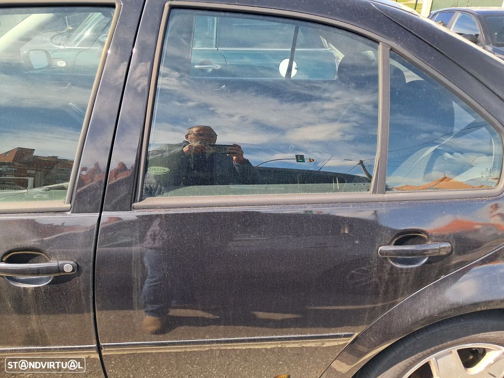 VW Bora 1.9 TDi Highline - 5