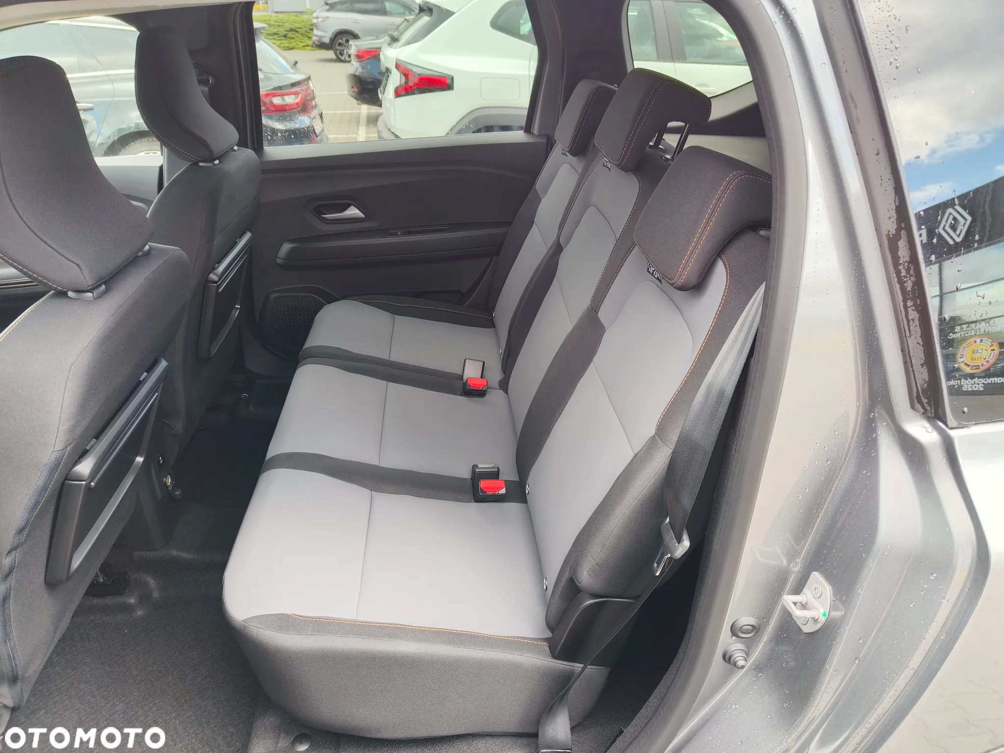 Dacia Jogger 1.6 Full Hybrid 140 Extreme MMT - 11