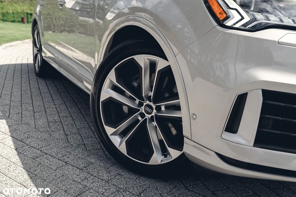 Audi Q7 - 7