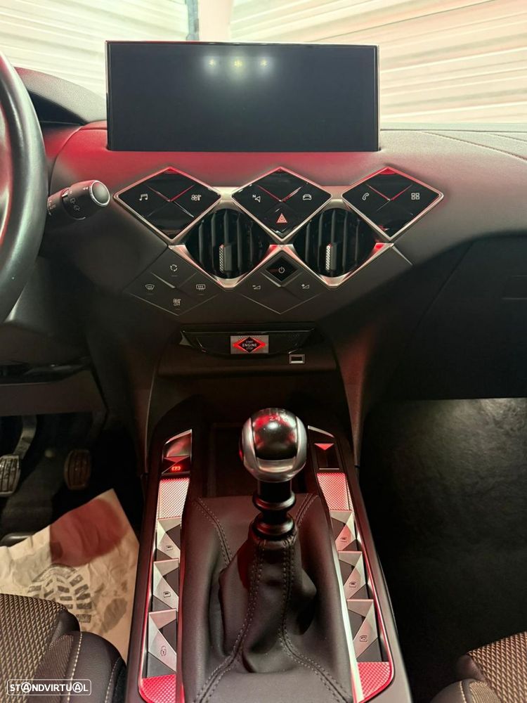DS DS3 Crossback - 11