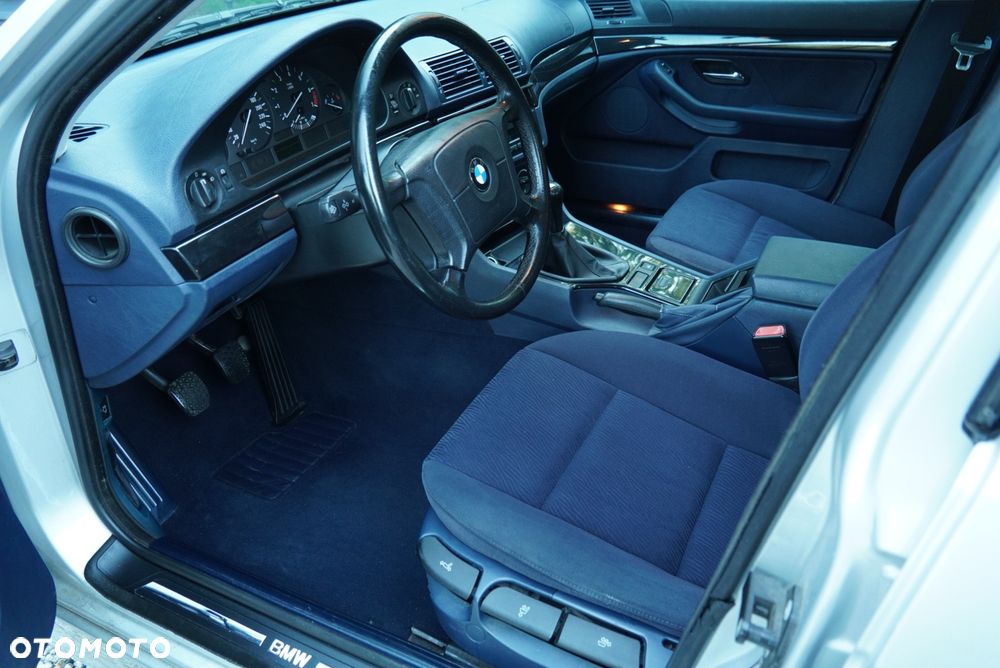 BMW Seria 5 - 10