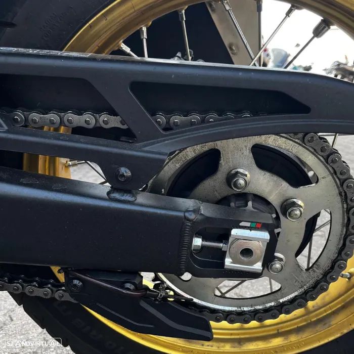 Honda Transalp 750 - 8