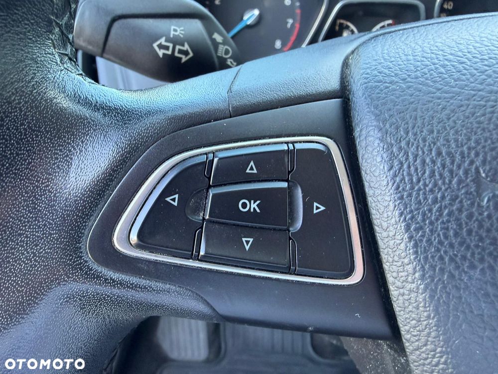 Ford Focus 1.5 EcoBoost Trend ASS - 16