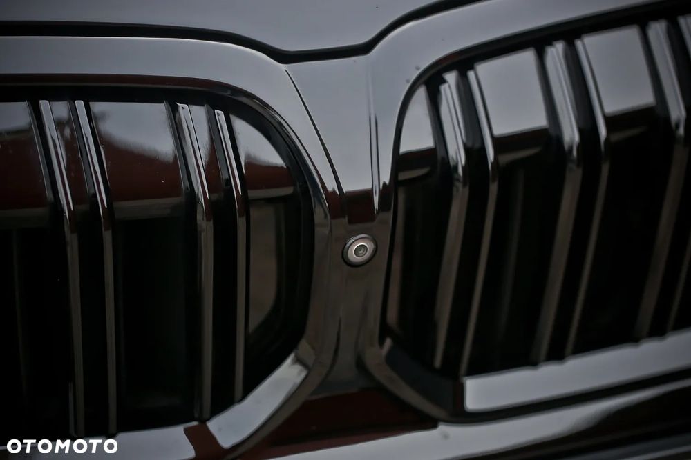 BMW Seria 3 318d Luxury Line - 24