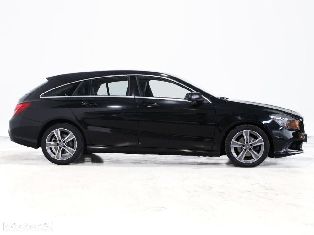 Mercedes-Benz CLA 180 d Shooting Brake - 2