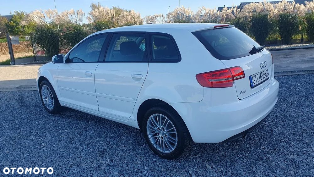 Audi A3 Sportback - 4