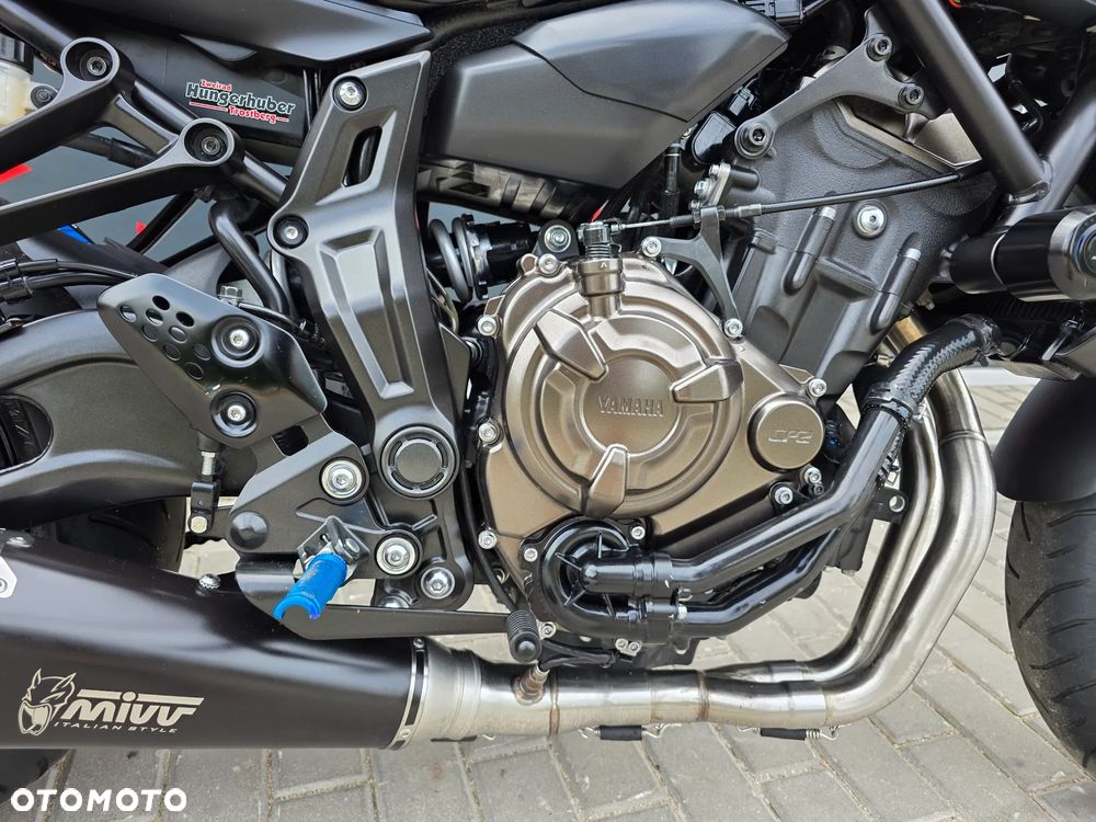 Yamaha MT - 24
