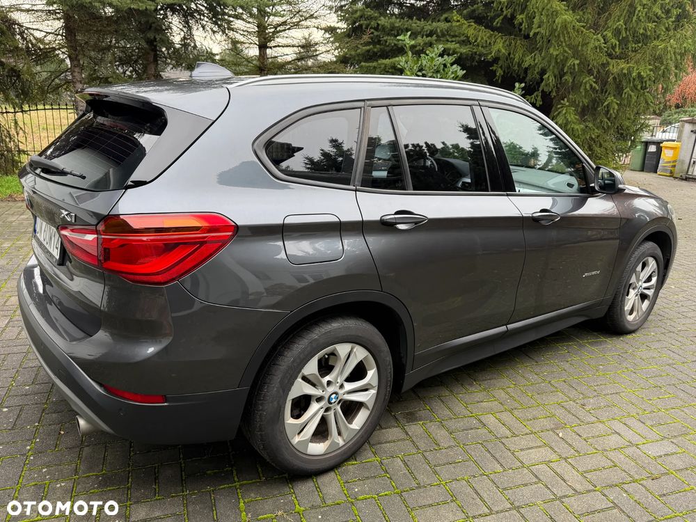 BMW X1 xDrive20d - 8