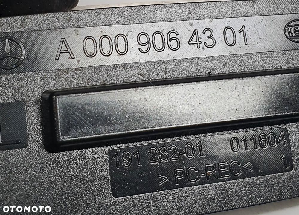 LAMPKA OŚWIETLENIE WNĘTRZA MERCEDES W205 A0009064301 - 4