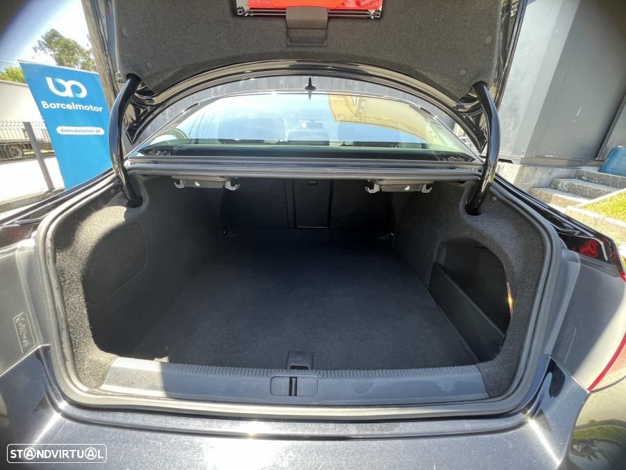 VW CC 2.0 TDI BlueMotion 120g - 42