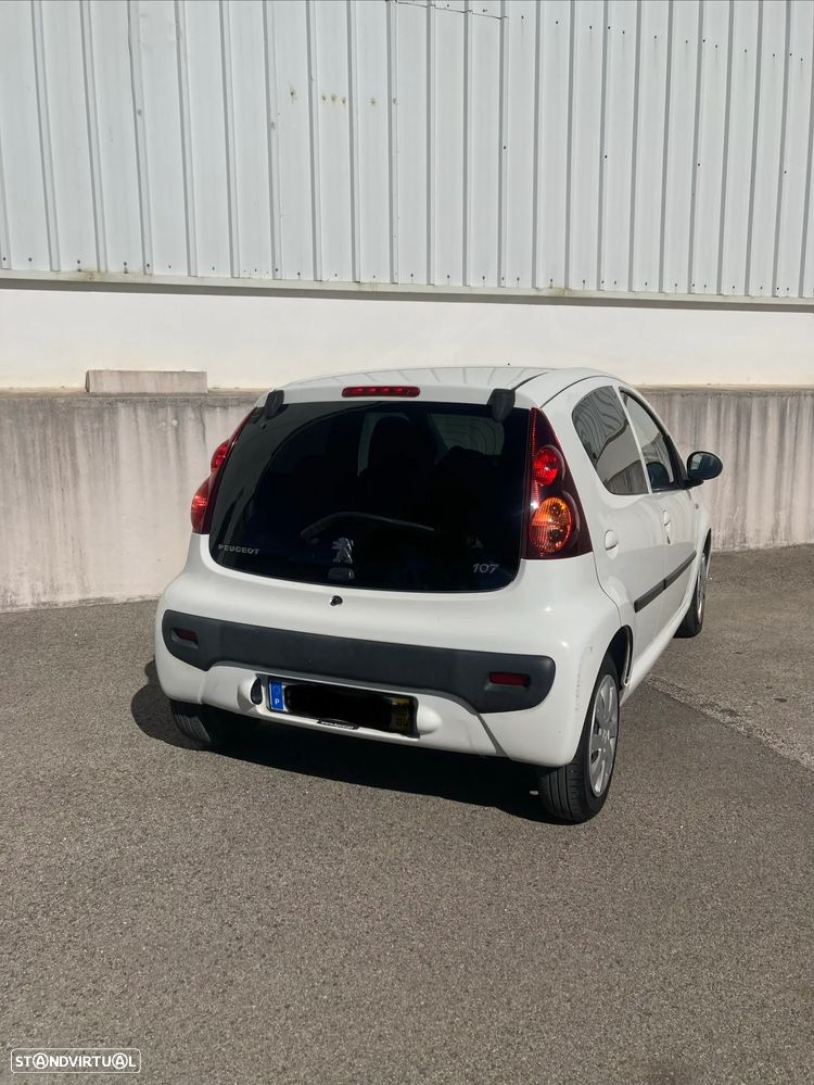 Peugeot 107 1.0 Active 2-Tronic - 4