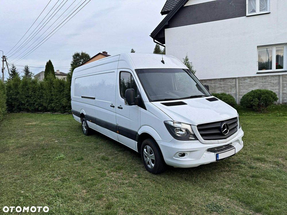 Mercedes-Benz Sprinter - 1