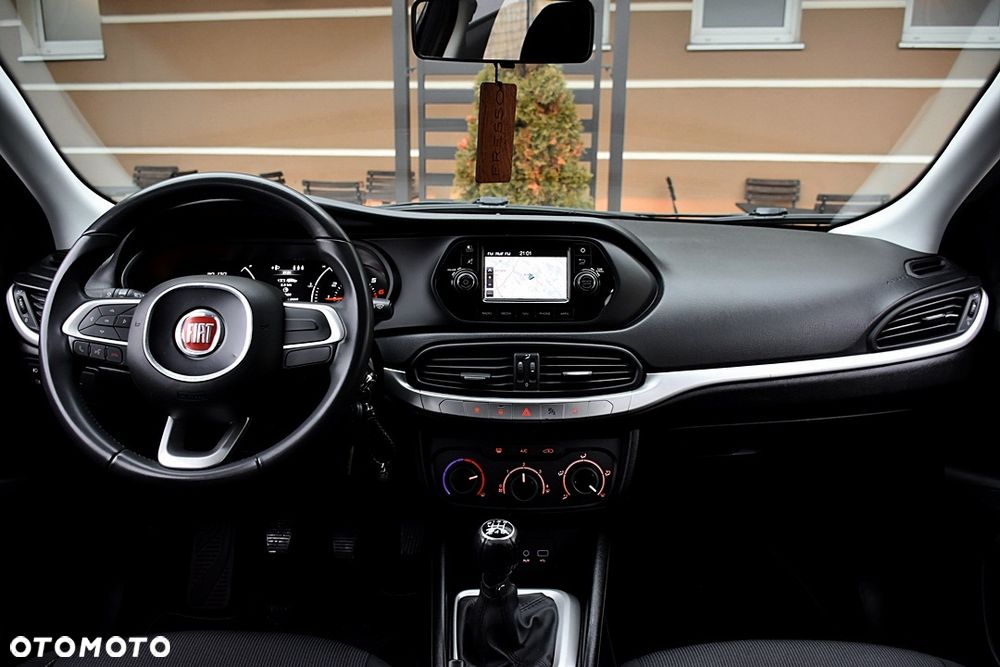 Fiat Tipo 1.4 T-Jet 16v Lounge - 20