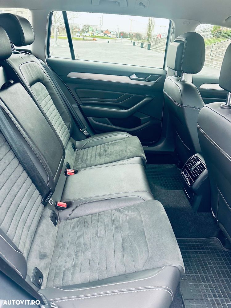 Volkswagen Passat Variant 2.0 TDI SCR Highline - 14