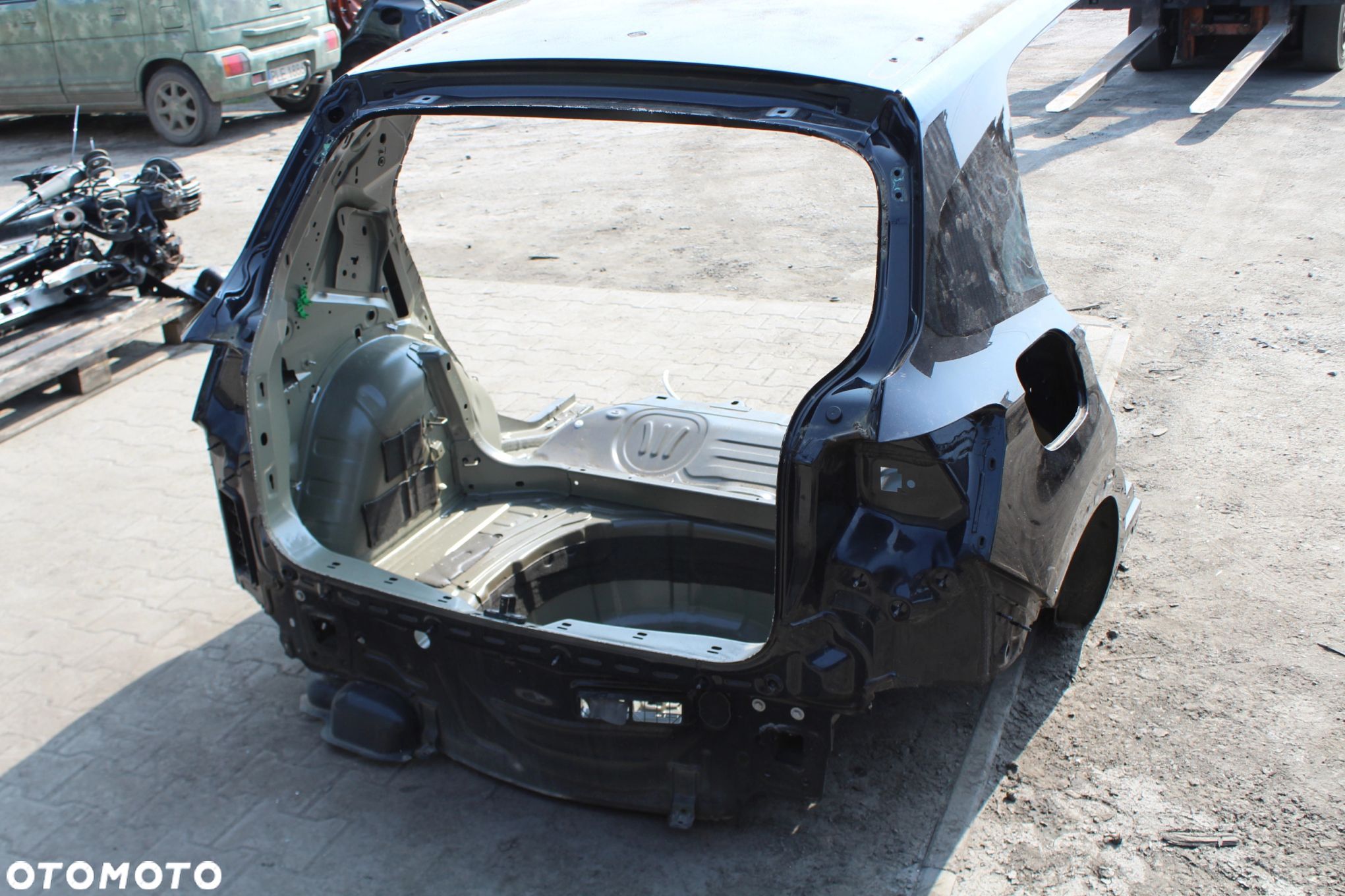 VW T-Cross ćwiartka prawa lewa tylny pas - 1