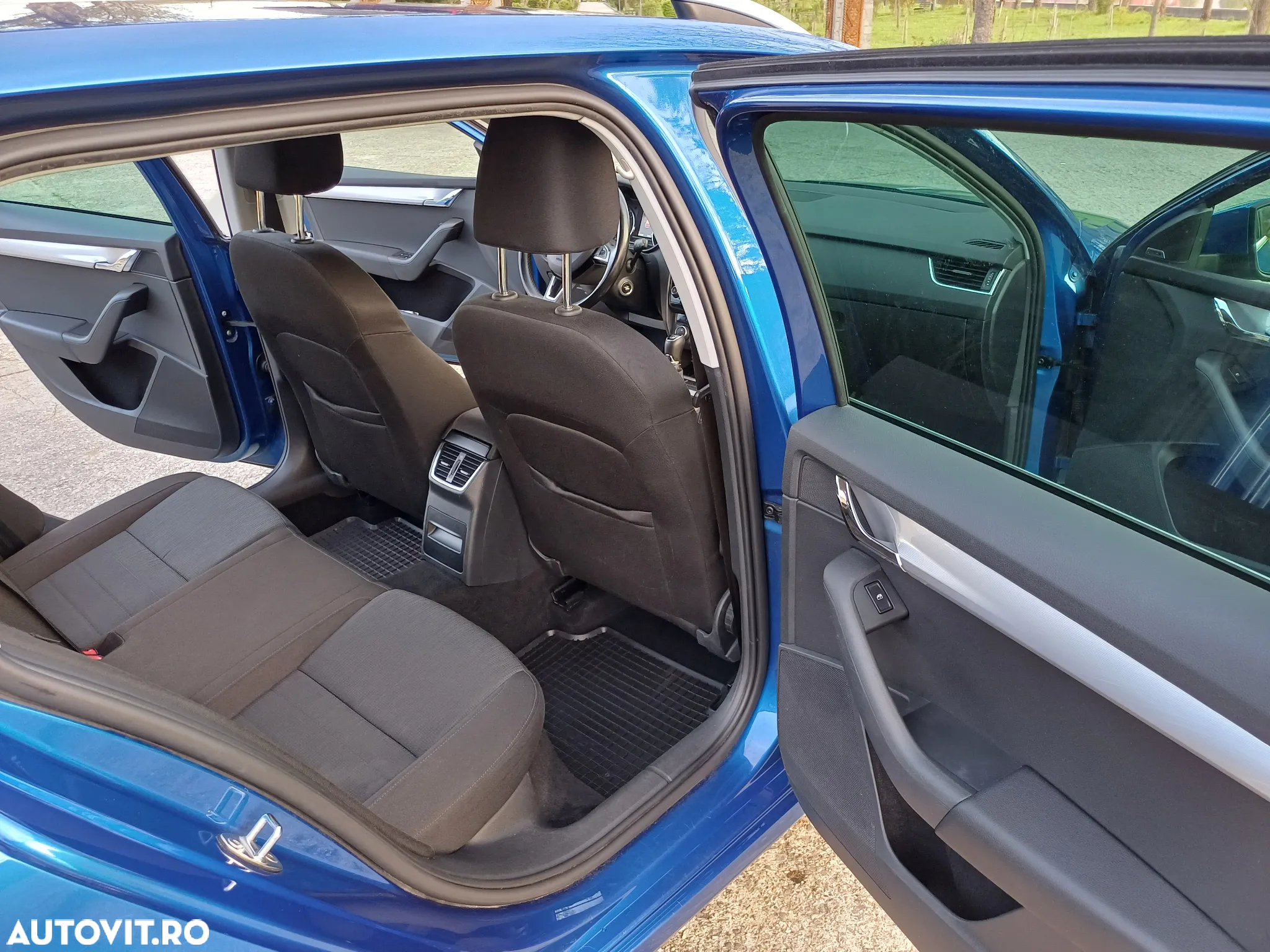 Skoda Octavia Combi Diesel 2.0 TDI Style - 25