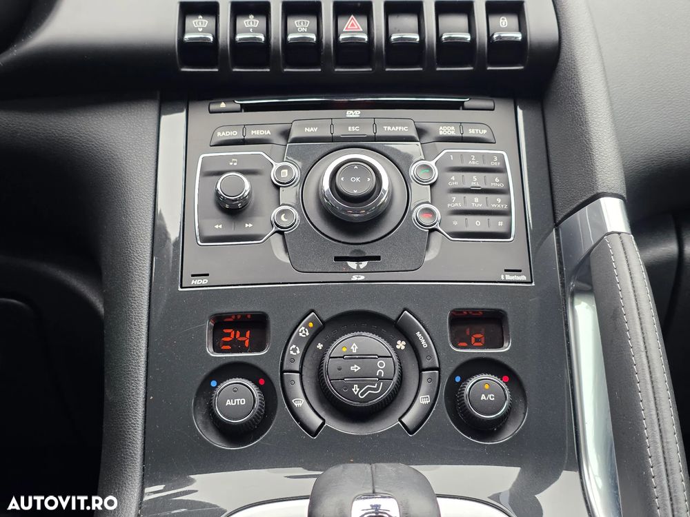 Peugeot 3008 Hybrid4 - 20