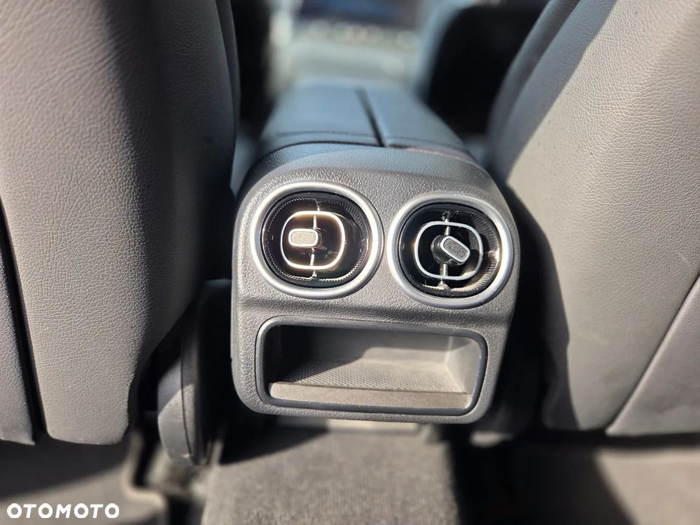 Mercedes-Benz Klasa C 200 mHEV 4-Matic Avantgarde - 28