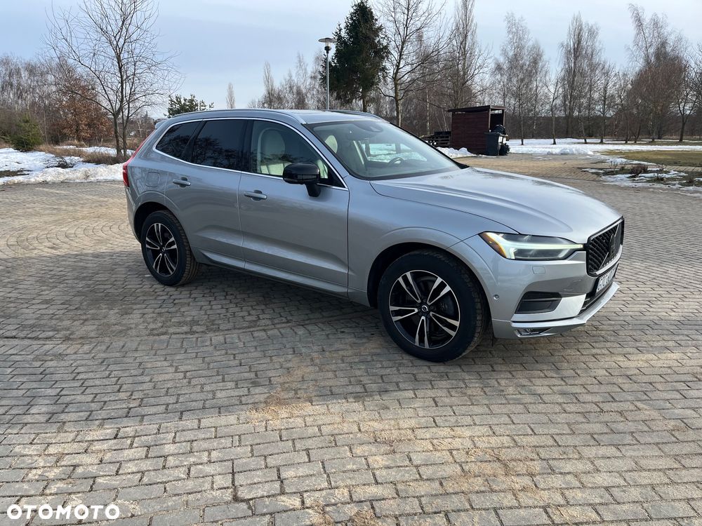 Volvo XC 60 T6 AWD Geartronic Momentum Pro - 9