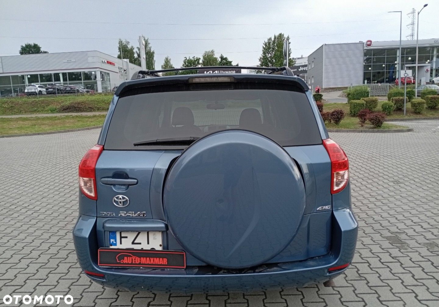Toyota RAV4 - 9