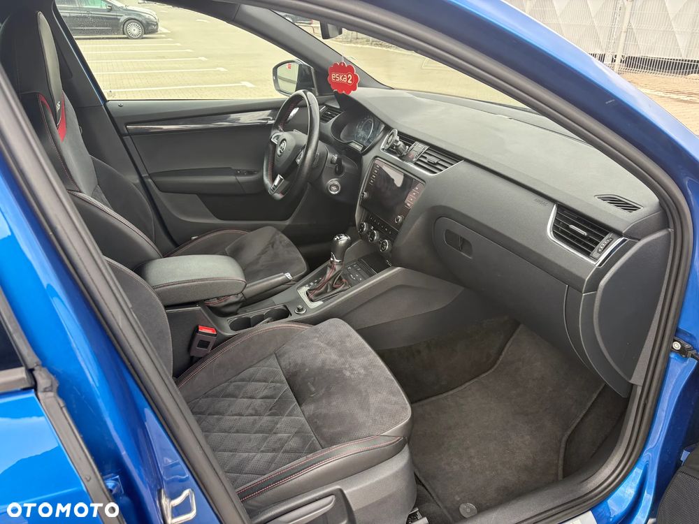 Skoda Octavia 2.0 TDI DSG RS - 15