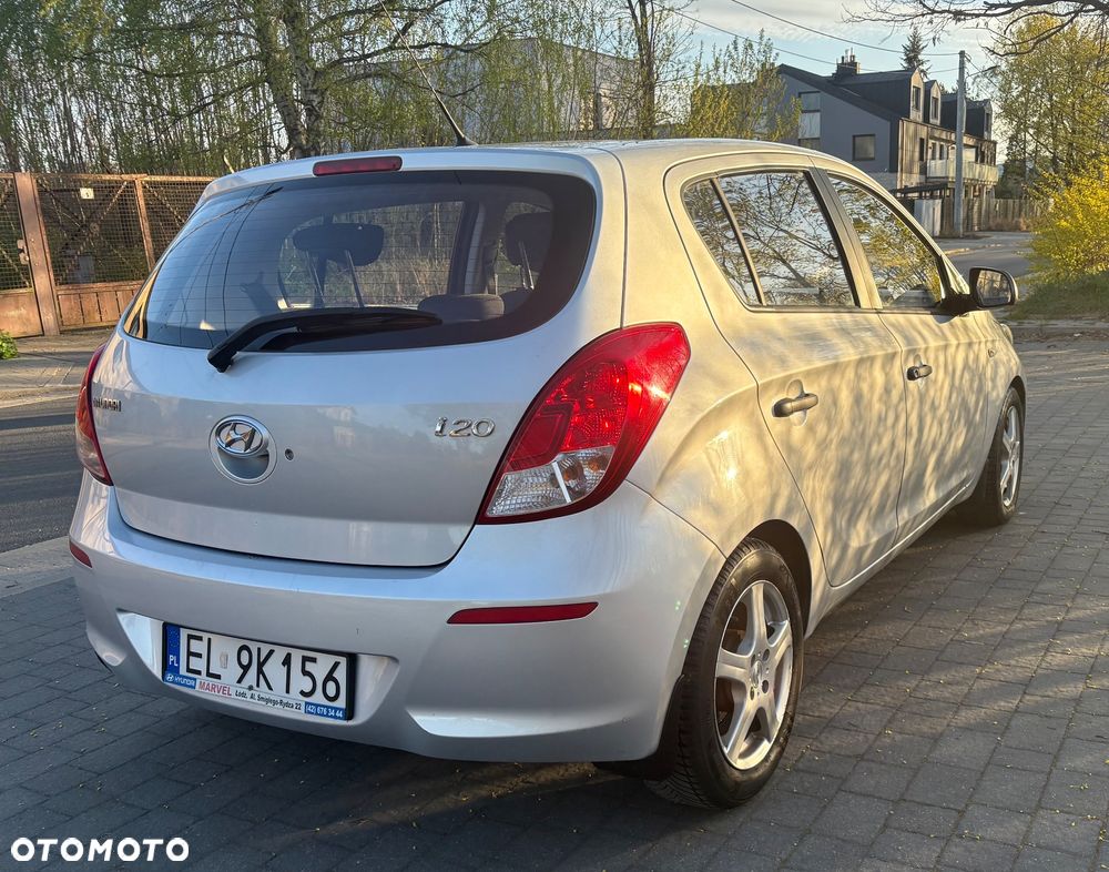 Hyundai i20 1.25 Classic + - 11