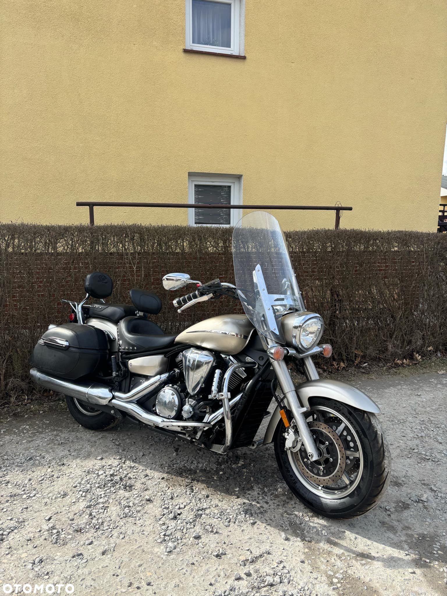 Yamaha V Star - 1