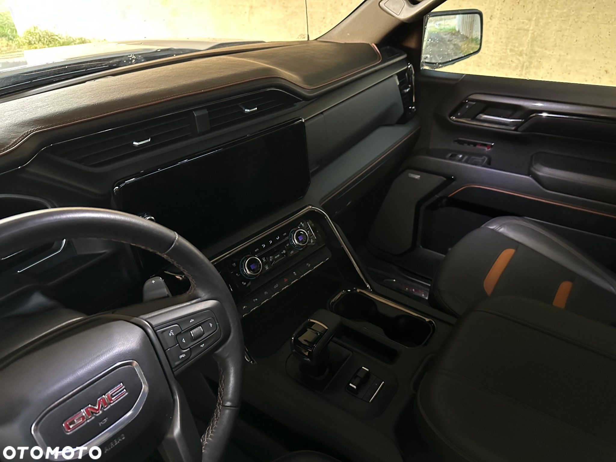 GMC Sierra - 10