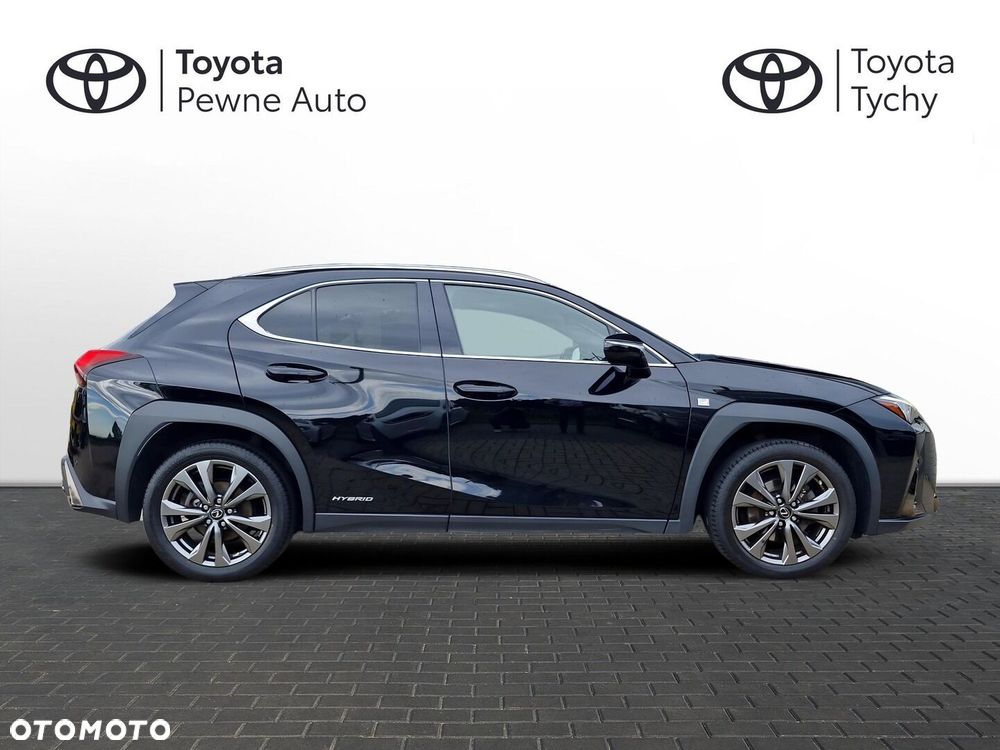 Lexus UX - 18