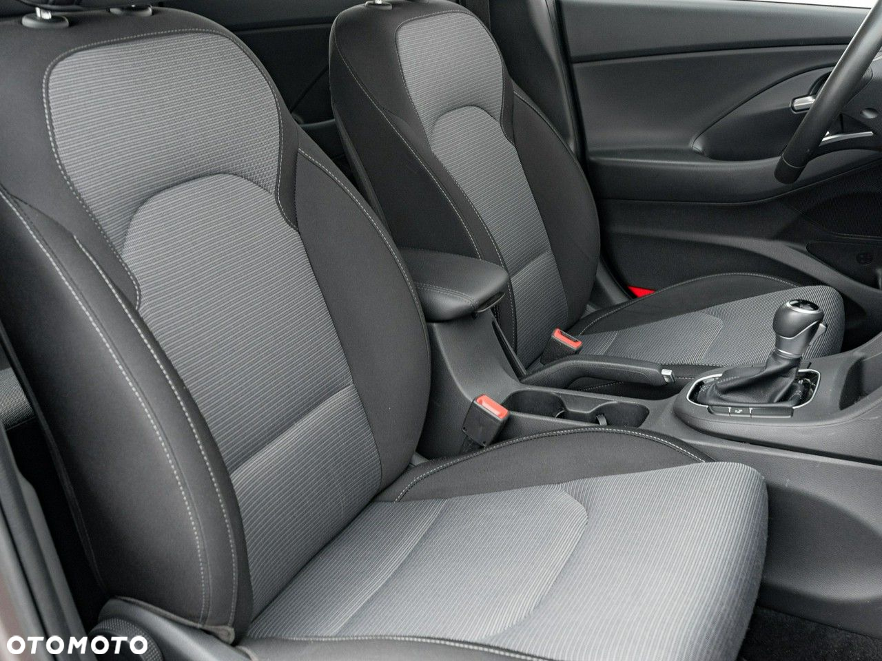 Hyundai i30 1.0 T-GDI Classic + DCT - 31
