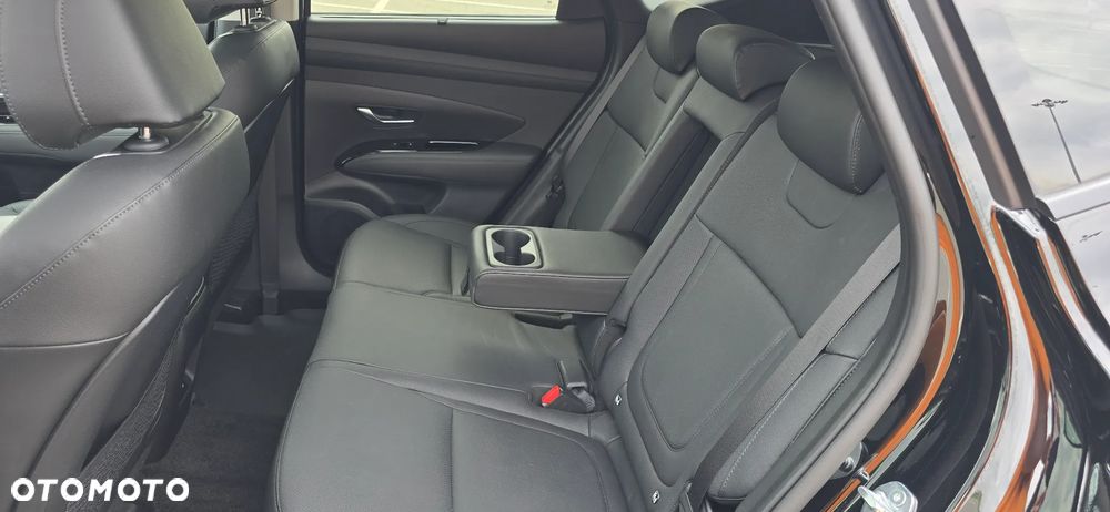 Hyundai Tucson 1.6 T-GDi HEV Platinum 2WD - 17