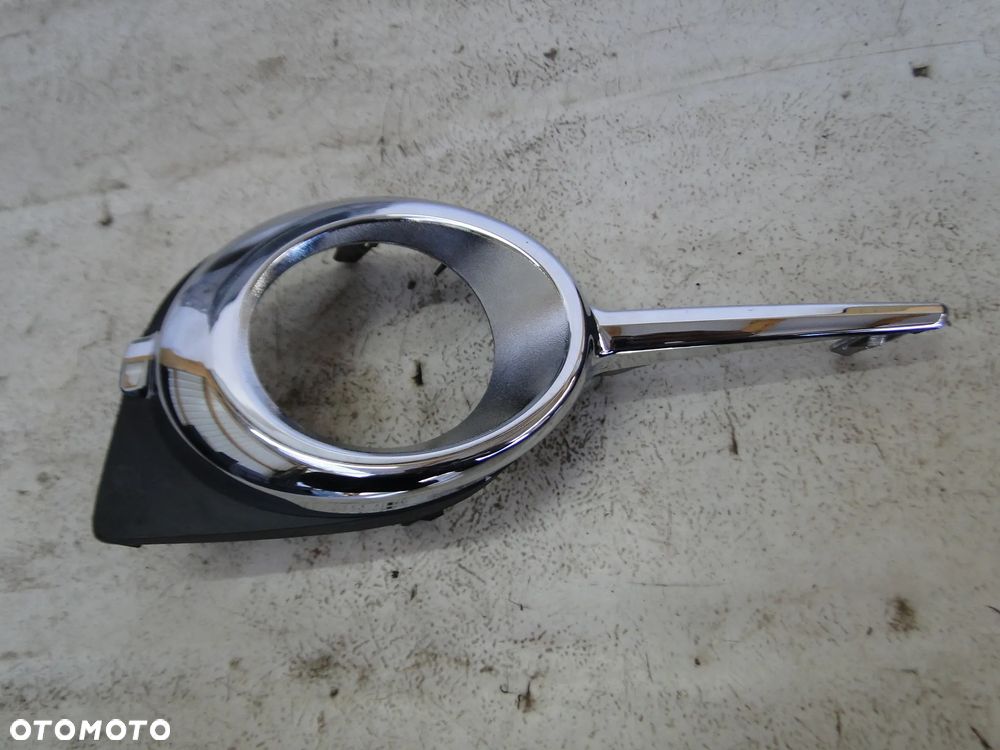 TOYOTA RAV4 III LIFT RAMKA OSŁONA OBUDOWA HALOGENU LEWA PRZÓD PRZEDNIA - 1