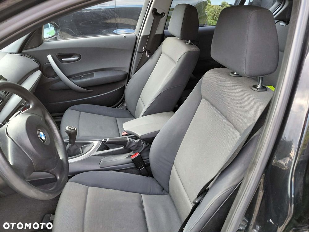 BMW Seria 1 118d - 8