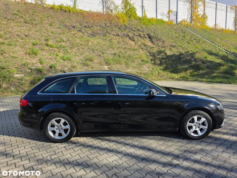 Audi A4 Avant - 10