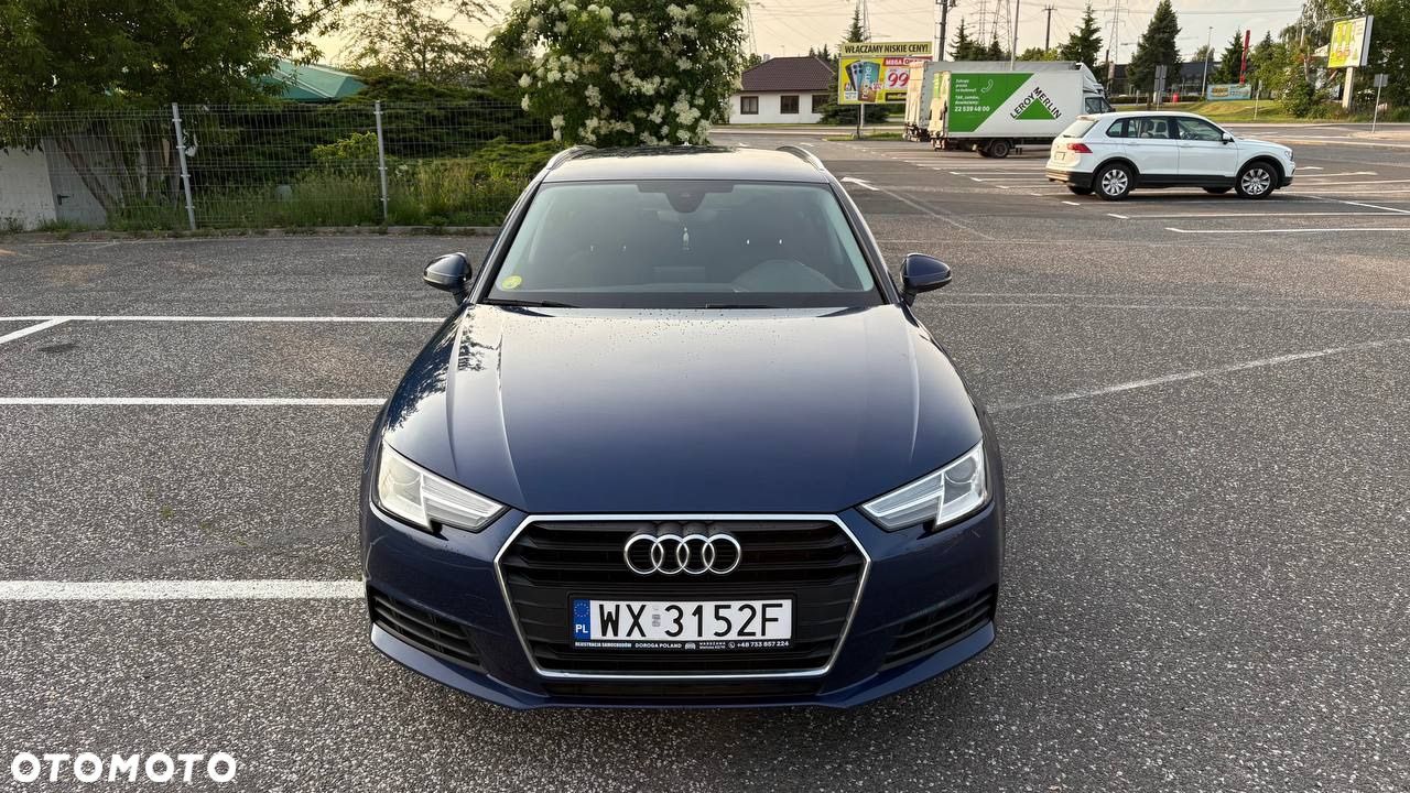 Audi A4 - 1
