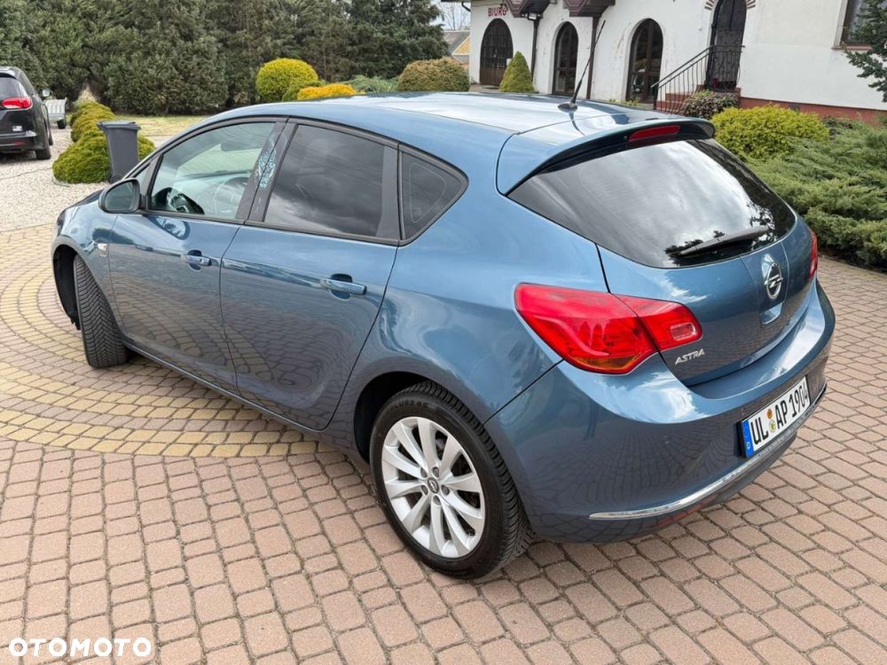 Opel Astra - 18
