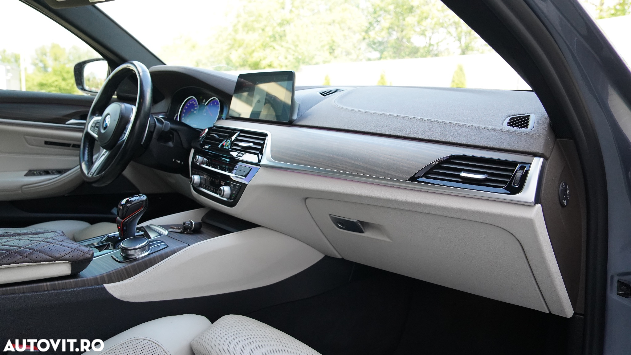 BMW Seria 5 520i AT - 17