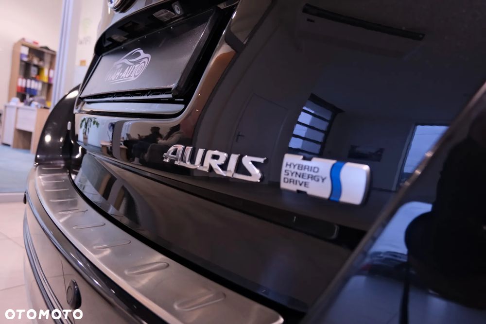 Toyota Auris 1.8 HSD Luna - 16