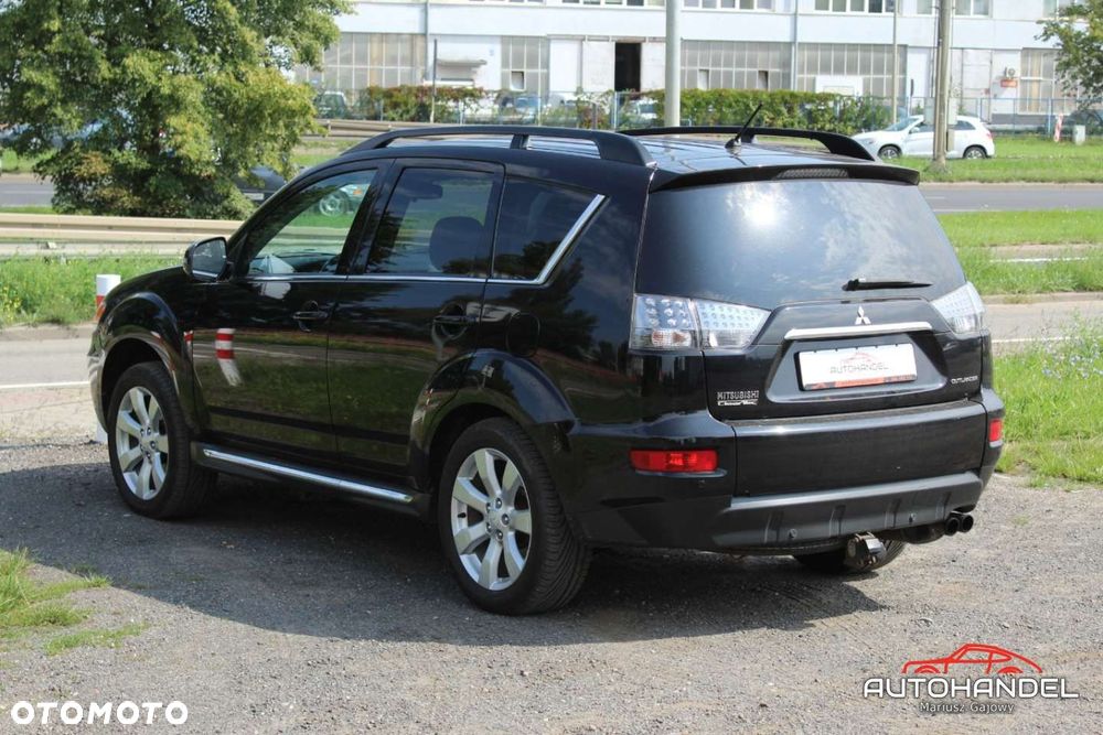 Mitsubishi Outlander - 5
